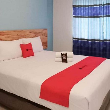 Hotel Reddoorz @ Jalan Brigjend Katamso Medan 2 Exteriér fotografie